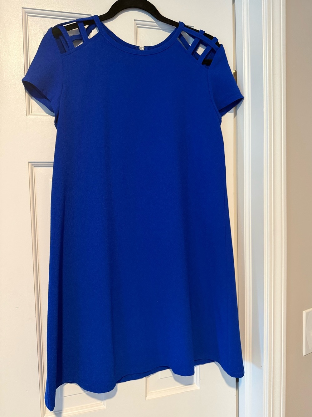 Royal Blue Cage Shoulder Shift Dress Women’s Size Medium